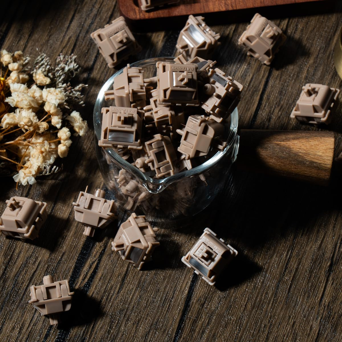 Gateron Chocolate Smoothie Tactile Keyboard Switches, 5 Pin Pre-Lubed 90PCS
